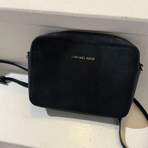 Michael kors black cross body